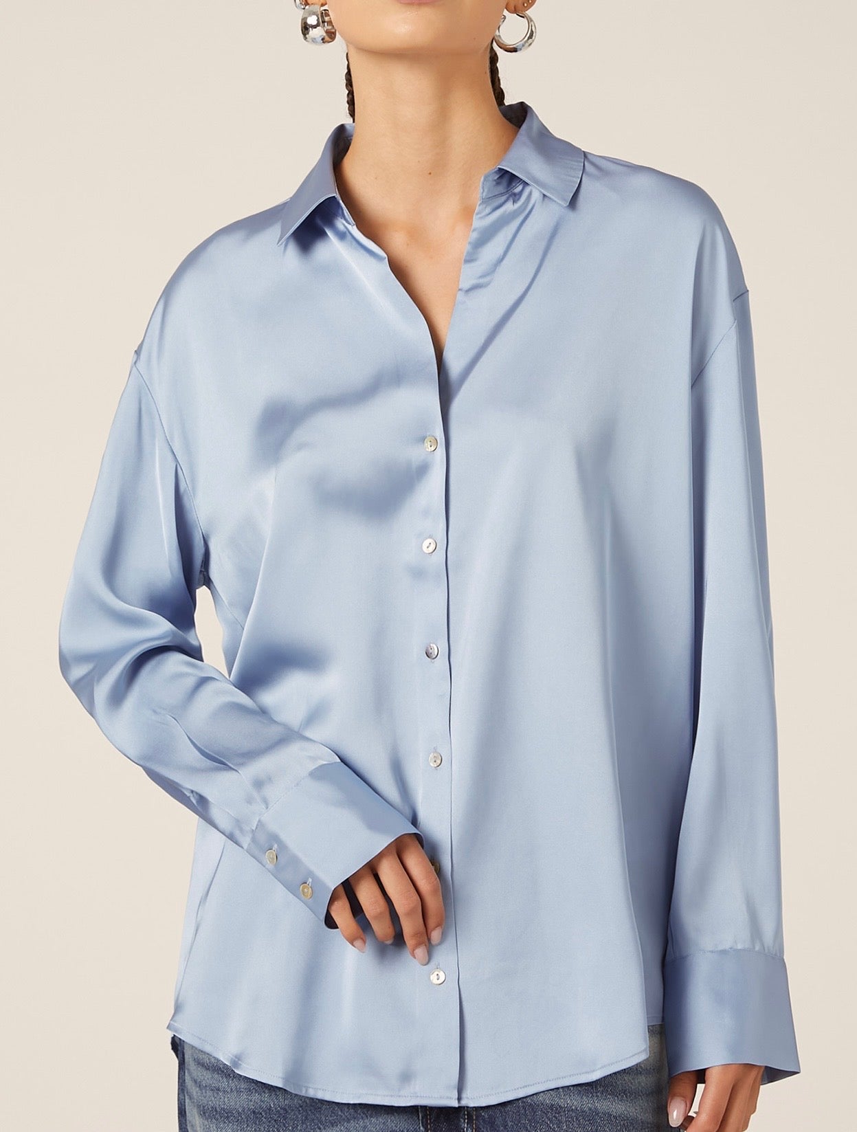 Camicia in satin in tinta unita
